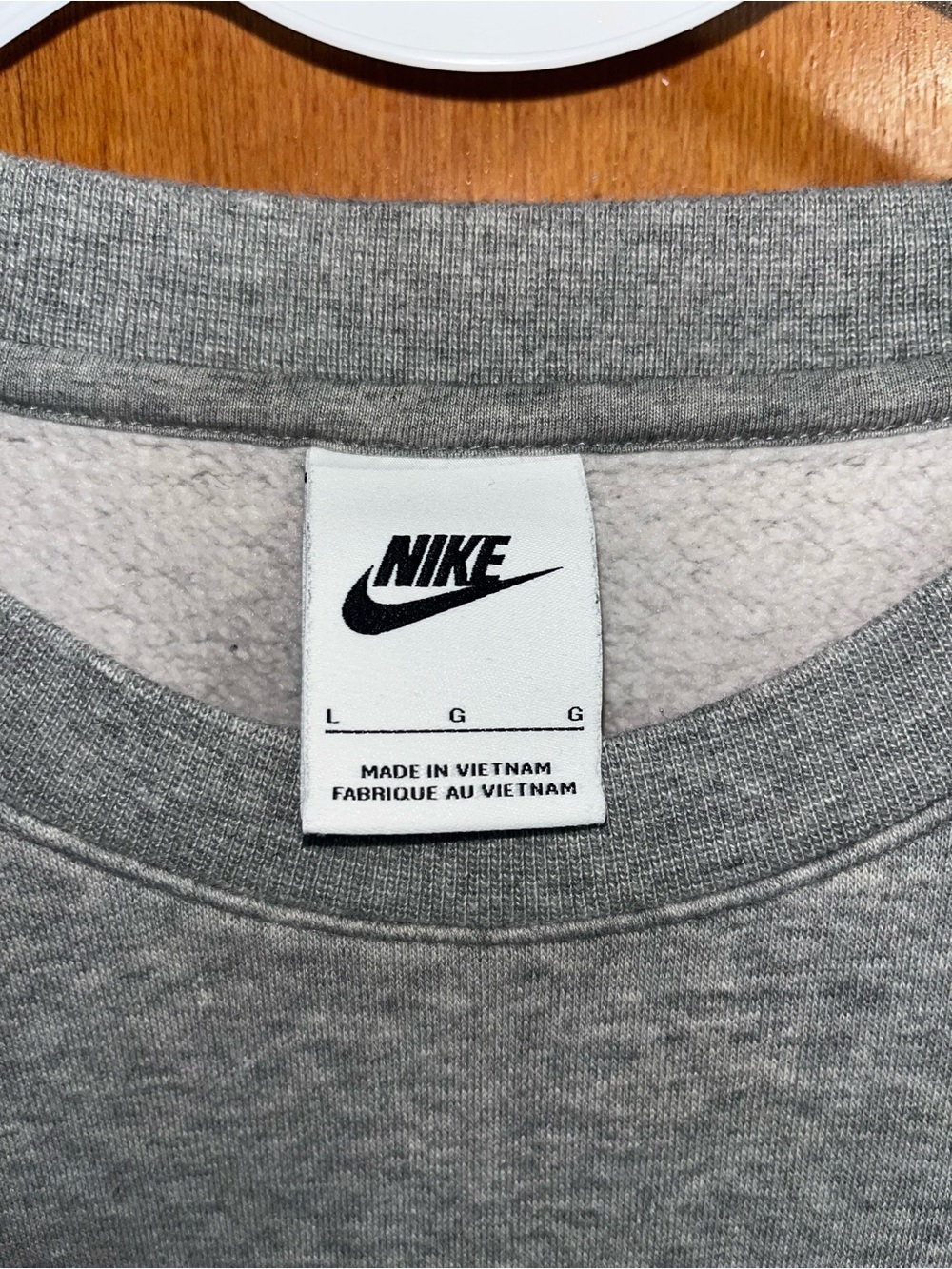 Nike Air Swoosh Retro Graphic Fleece Sweatshirt Gray DN5157-063 Mens Size Large - Picture 4 of 6
